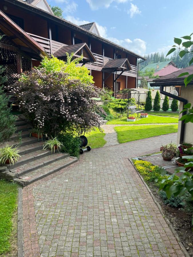 Central Courtyard Славское Экстерьер фото
